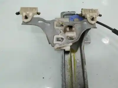 Pezzo di ricambio per auto di seconda mano alzacristalli posteriore sinistro per renault megane iii berlina 5 p dynamique riferimenti oem iam 827210003r