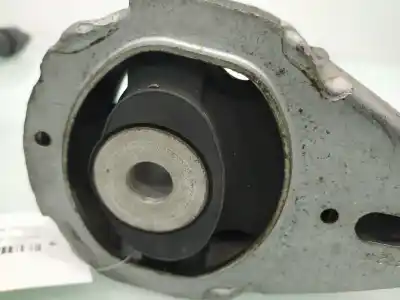 Second-hand car spare part engine support for renault megane iii berlina 5 p dynamique oem iam references   