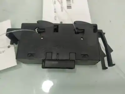 Peça sobressalente para automóvel em segunda mão BOTÃO / INTERRUPTOR ELEVADOR VIDRO DIANTEIRO DIREITO por BMW 3 (E46)  Referências OEM IAM 61318381514  