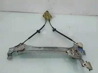 Pezzo di ricambio per auto di seconda mano alzacristalli posteriore destro per renault megane iii berlina 5 p dynamique riferimenti oem iam 827200003r