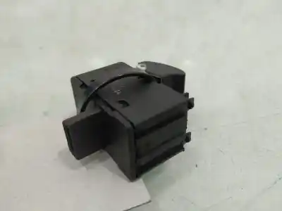 Peça sobressalente para automóvel em segunda mão botão / interruptor elevador vidro traseiro direito por lander range rover (lm) v8 se referências oem iam 08031a