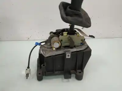 Pièce détachée automobile d'occasion levier pour lander range rover (lm) v8 se références oem iam ucb000051  