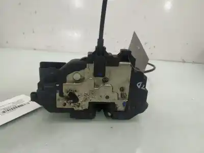 Pezzo di ricambio per auto di seconda mano serratura porta posteriore destra per renault megane iii berlina 5 p dynamique riferimenti oem iam 825020002r