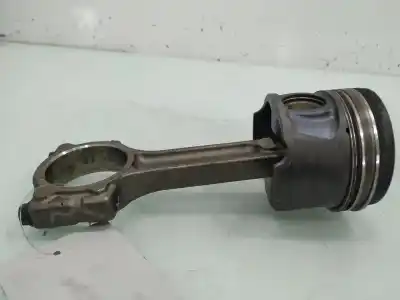 Second-hand car spare part piston for renault megane iii berlina 5 p dynamique oem iam references   