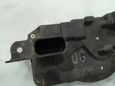 Pièce détachée automobile d'occasion serrure de porte avant droite pour opel astra h ber. cosmo références oem iam 13210749  
