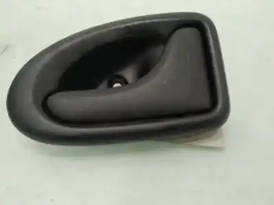 Second-hand car spare part interior right front handle for dacia logan básico oem iam references 7700830079  