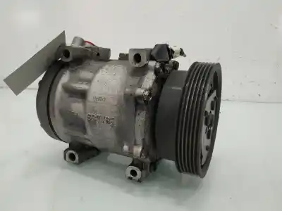 Second-hand car spare part air conditioning compressor for dacia logan básico oem iam references 8200117767  