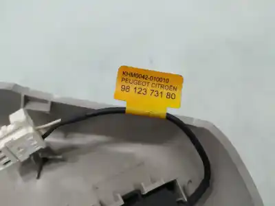 Pezzo di ricambio per auto di seconda mano luce interna per citroen c4 picasso rip curl riferimenti oem iam 9678124177  