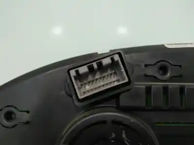 Second-hand car spare part dashboard for kia magentis active oem iam references 940132g140   Second-hand car spare part dashboard for kia magentis active oem iam references 940132g140