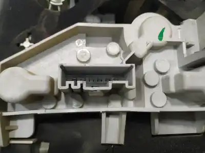 Peça sobressalente para automóvel em segunda mão farolim traseiro esquerdo por bmw serie 1 berlina (e81/e87) 116i referências oem iam 716425505