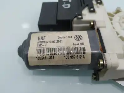 Peça sobressalente para automóvel em segunda mão motor elevador vidro traseiro direito por seat leon (1m1) 1.9 tdi referências oem iam 1c0959812a  