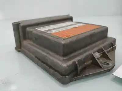Pezzo di ricambio per auto di seconda mano centralina airbag per clase c vito w639 basic. combi 111 cdi compacto 639.601 riferimenti oem iam 0285010054  