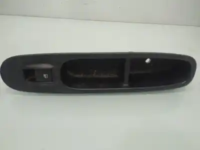 Автозапчасти б/у ВЫКЛЮЧАТЕЛЬ ПЕРЕДНЕГО ПРАВОГО ОКНА за FIAT PUNTO  ссылки OEM IAM 735500049  