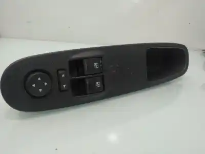 Автозапчасти б/у ВЫКЛЮЧАТЕЛЬ ЛЕВОГО ПЕРЕДНЕГО ОКНА за FIAT PUNTO  ссылки OEM IAM 735500050  