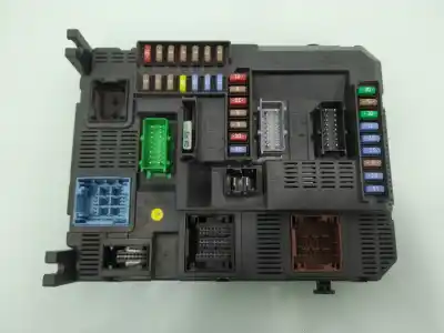 Second-hand car spare part fuse box unit for peugeot 208 style oem iam references 9678355880