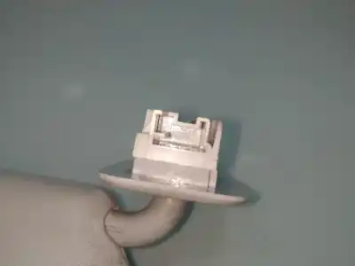 Peça sobressalente para automóvel em segunda mão pára-sol esquerdo por peugeot 208 style referências oem iam   