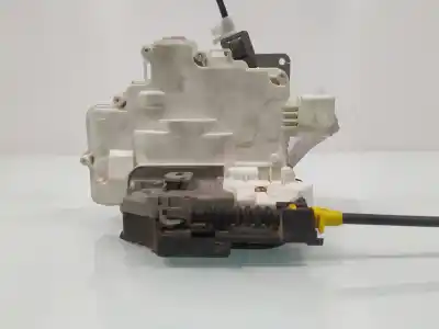 Second-hand car spare part front right door lock for audi a4 ber. b8 advanced edition oem iam references   