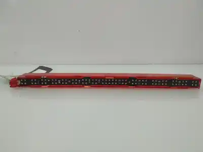 Peça sobressalente para automóvel em segunda mão farolim de travão central por audi a4 ber. b8 advanced edition referências oem iam 8k0945097  