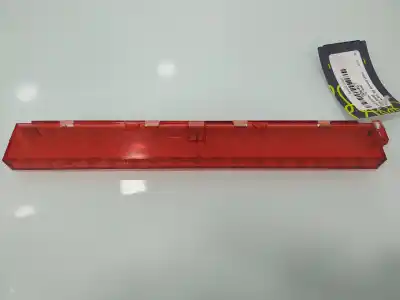 Peça sobressalente para automóvel em segunda mão farolim de travão central por audi a4 ber. b8 advanced edition referências oem iam 8k0945097  