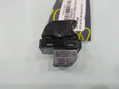 Peça sobressalente para automóvel em segunda mão botão / interruptor elevador vidro traseiro direito por audi a4 ber. b8 advanced edition referências oem iam 8k0959855a  