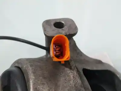 Second-hand car spare part engine support for audi a4 ber. b8 advanced edition oem iam references 8k0199381gq  