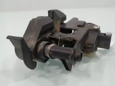 Автозапчастина б/у замок багажника / ворот для land rover range rover (lm) * посилання на oem iam 51247016049  