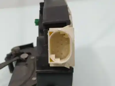 Автозапчастина б/у замок передній праві двері для land rover range rover (lm) * посилання на oem iam 2k1983111  