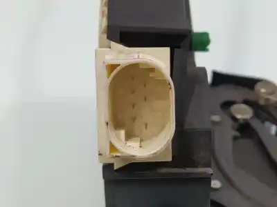 Автозапчастина б/у замок дверей заднього лівого для land rover range rover (lm) * посилання на oem iam 2k1982  