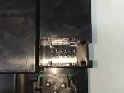 Автозапчастина б/у передні вікний вмикач для land rover range rover (lm) * посилання на oem iam yud000293pva  