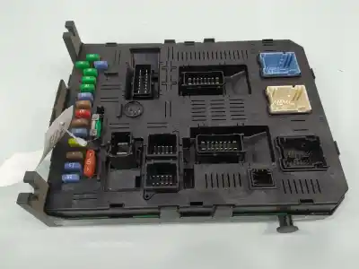 Second-hand car spare part fuse box unit for citroen c4 berlina collection oem iam references 9661940480