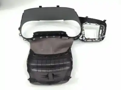 Peça sobressalente para automóvel em segunda mão moldagem por kia proceed cd gt line referências oem iam 84830j7000  