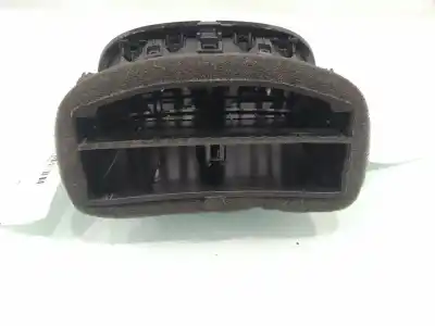 Автозапчасти б/у аэрационная решетка за kia proceed ( ) gt line 120 cv / 88 kw ссылки oem iam 97040j7000  