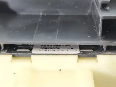 Peça sobressalente para automóvel em segunda mão botão / interruptor elevador vidro dianteiro direito por renault clio iv authentique referências oem iam 254218614r  