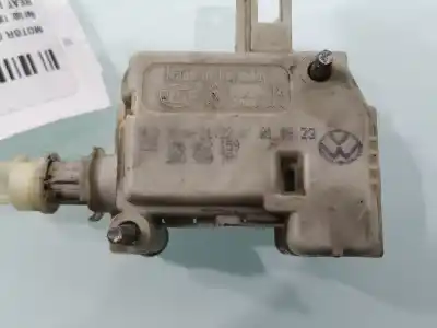 Gebrauchtes Autoersatzteil zentraler torschliessmotor zum seat leon (1m1) 1.9 tdi oem-iam-referenzen 1m5862159  