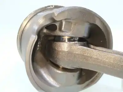 Second-hand car spare part piston for a3 a4 2.0 tdi oem iam references 038j  