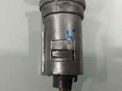 Pièce détachée automobile d'occasion commutateur d'allumage pour opel astra g berlina 1.6 16v références oem iam 90519056  