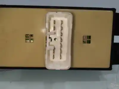 Автозапчасти б/у выключатель левого переднего окна за hyundai santa fe (sm) 2.0 crdi vgt comfort ссылки oem iam 9357026000