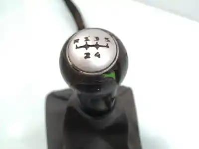 Pezzo di ricambio per auto di seconda mano leva del cambio per seat ibiza iii (6l1) 1.4 tdi riferimenti oem iam 6q0711061e  