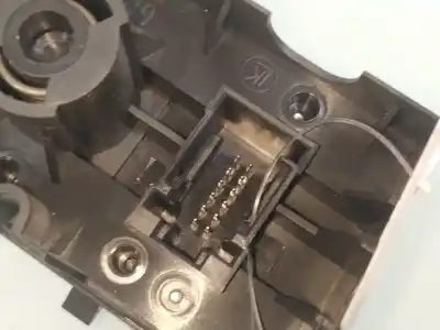 Peça sobressalente para automóvel em segunda mão comutador de luzes por opel vectra c berlina 2.0 dti referências oem iam 13177066