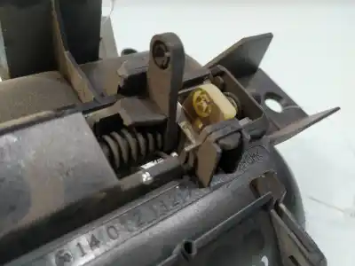 Автозапчасти б/у левая внутренняя ручка за LANCIA PHEDRA (179_) 2.0 D MULTIJET (179.AXL1B, 179.BXL1B) ссылки OEM IAM G1401216277  