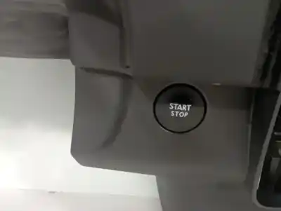 Second-hand car spare part dashboard for renault zoe zen oem iam references 681000711r  