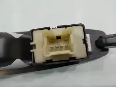Peça sobressalente para automóvel em segunda mão botão / interruptor elevador vidro traseiro esquerdo por renault zoe zen referências oem iam 829614619r  