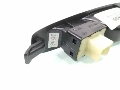 Peça sobressalente para automóvel em segunda mão botão / interruptor elevador vidro traseiro esquerdo por renault zoe zen referências oem iam 829614619r  