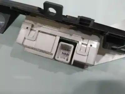 Second-hand car spare part multifunction display for toyota prius nhw20 sol oem iam references 8395047010  
