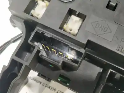 Pezzo di ricambio per auto di seconda mano comando pulito per renault scenic ii grand confort authentique 135 cv / 99 kw riferimenti oem iam   