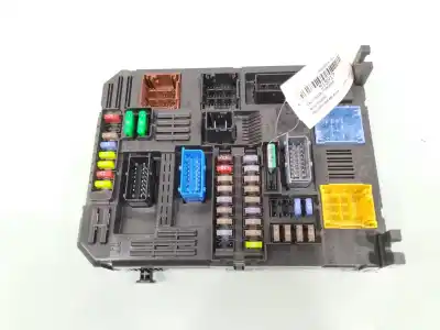Pièce détachée automobile d'occasion boîtes à fusibles pour peugeot 308 sw références oem iam 9819851280