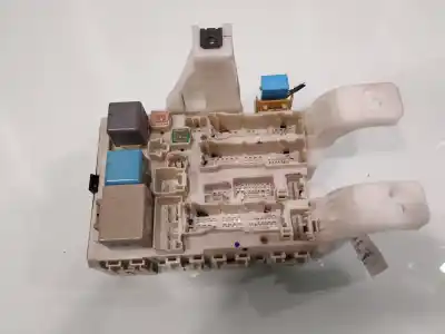 Second-hand car spare part Fuse Box Unit for TOYOTA PRIUS NHW20 Sol OEM IAM references 8273047290  