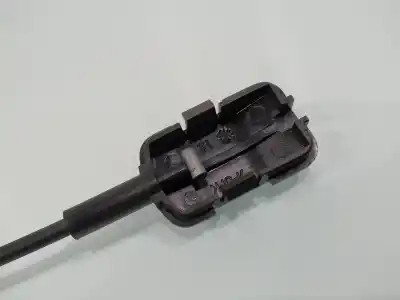 Second-hand car spare part left front door lock for renault clio iii expression oem iam references   