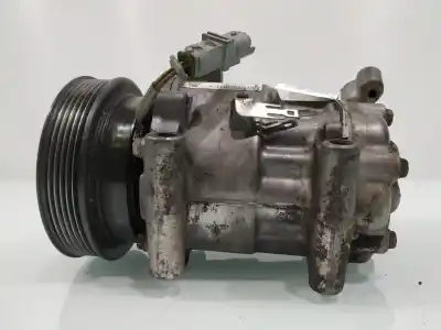 Peça sobressalente para automóvel em segunda mão compressor de ar condicionado a/a a/c por renault clio iii expression referências oem iam 8200365787a  