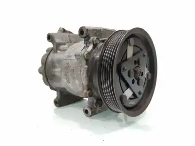 Peça sobressalente para automóvel em segunda mão compressor de ar condicionado a/a a/c por renault clio iii expression referências oem iam 8200365787a  